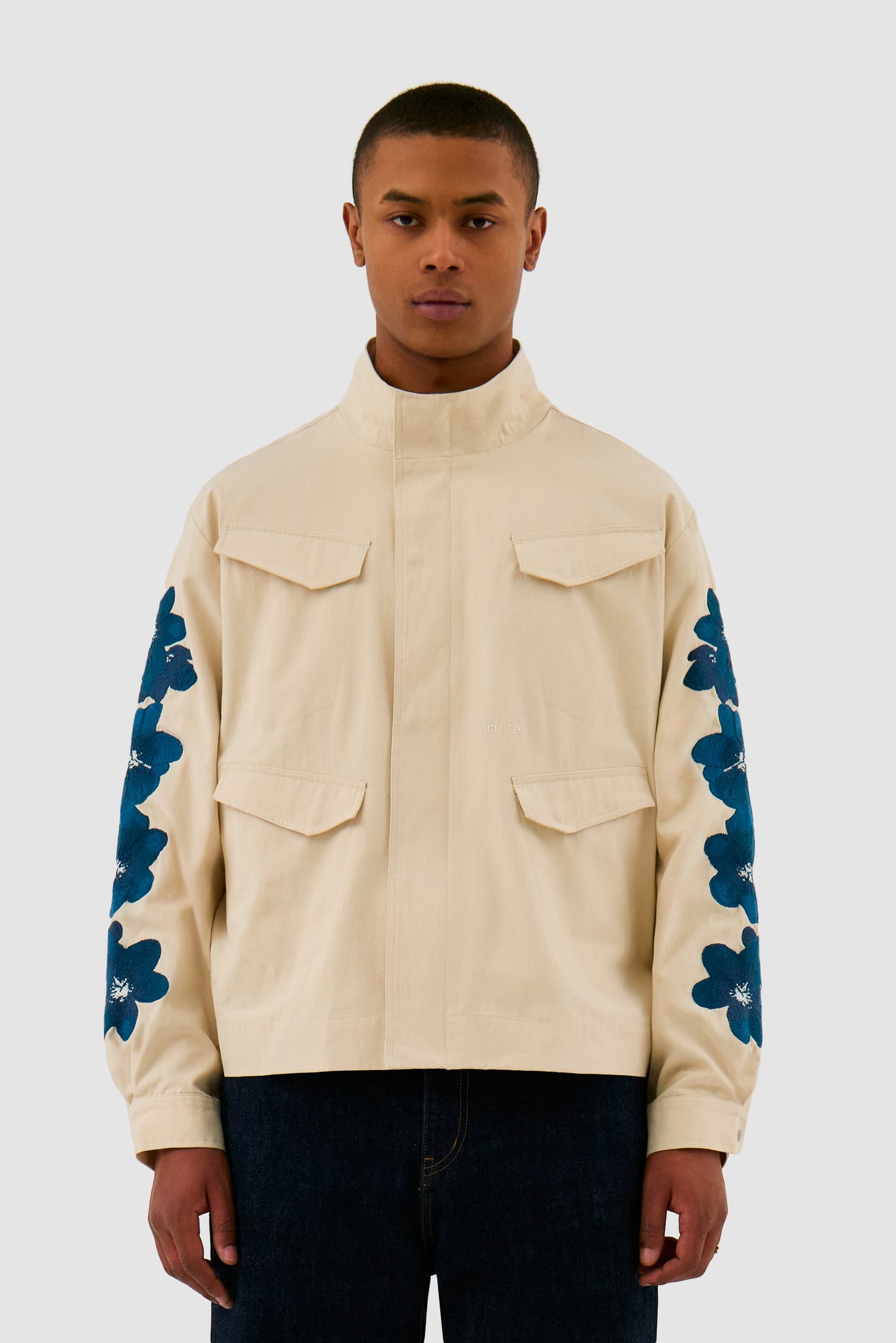 Veste brodée de fleurs - Crème