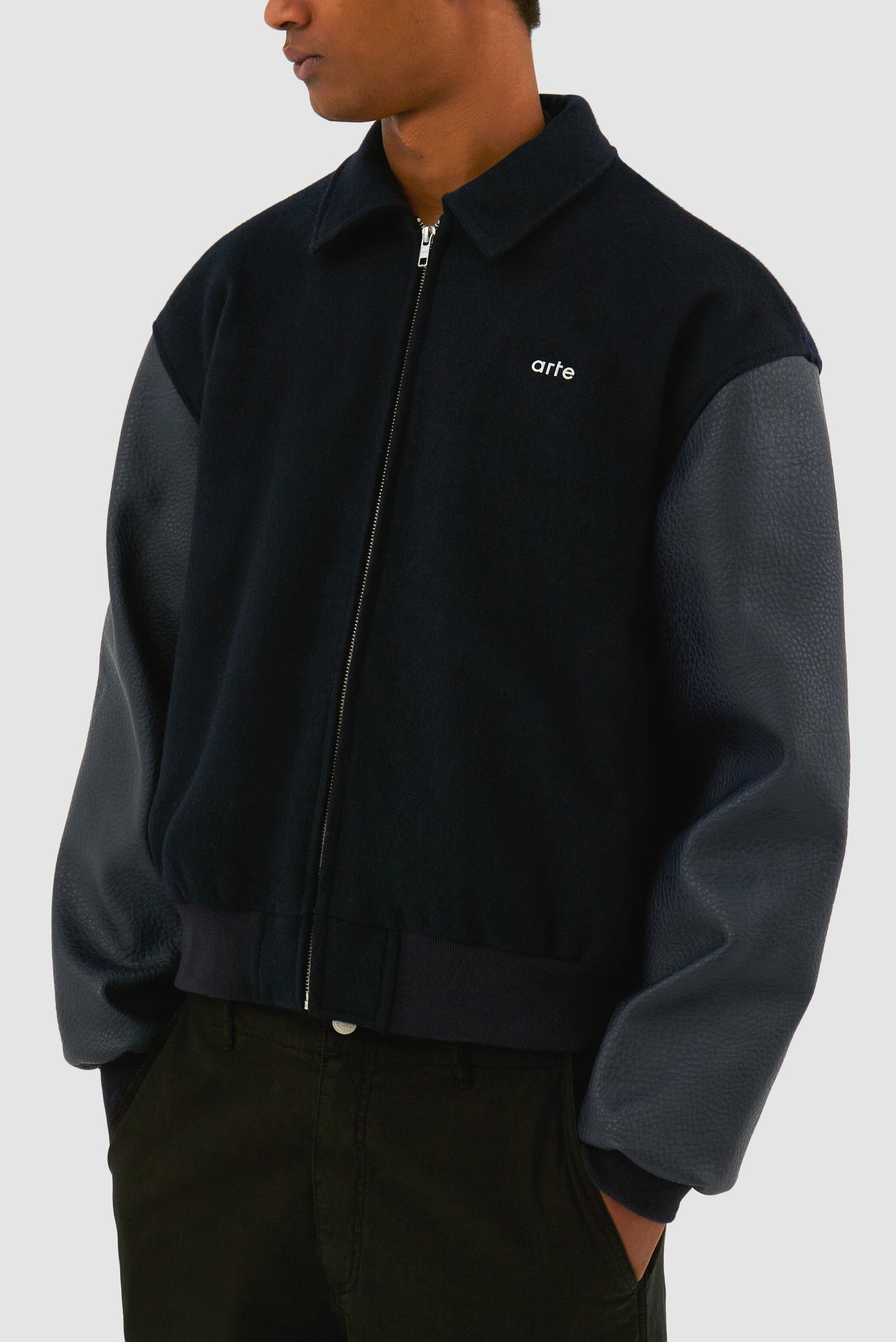 Blouson de survêtement à fleurs brodées - Marine