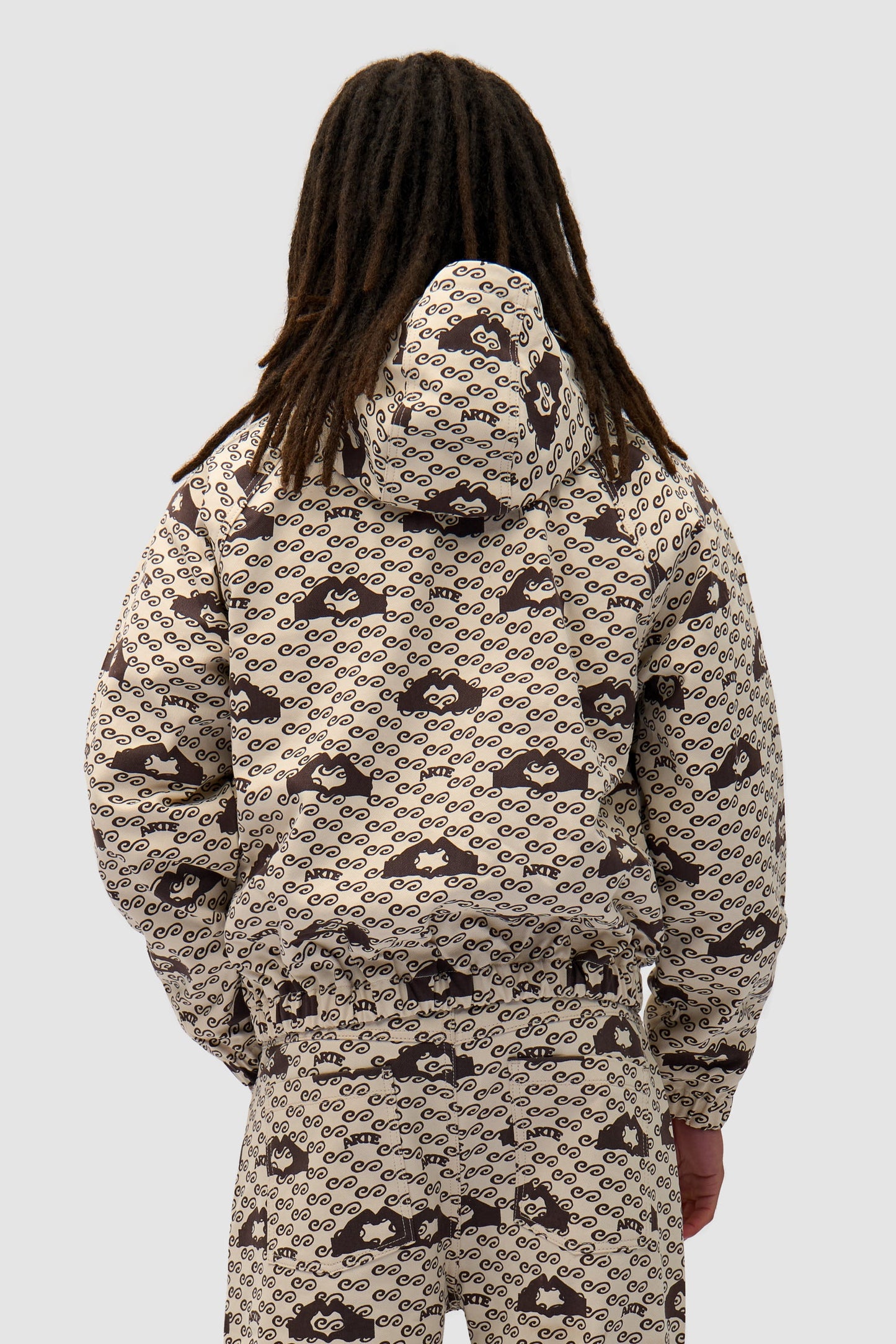 Veste imprimée en forme de cœur - crème/marron