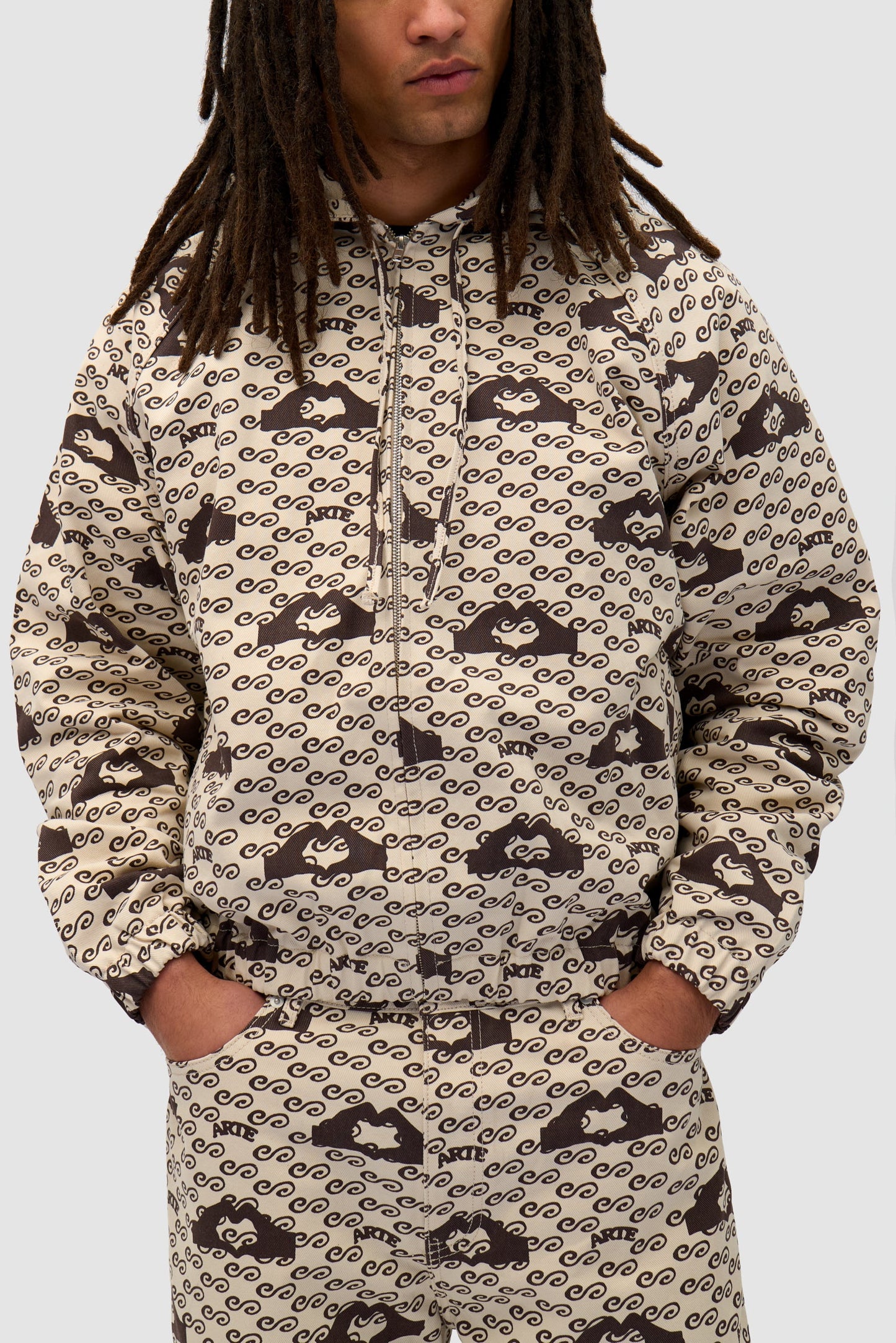 Veste imprimée en forme de cœur - crème/marron